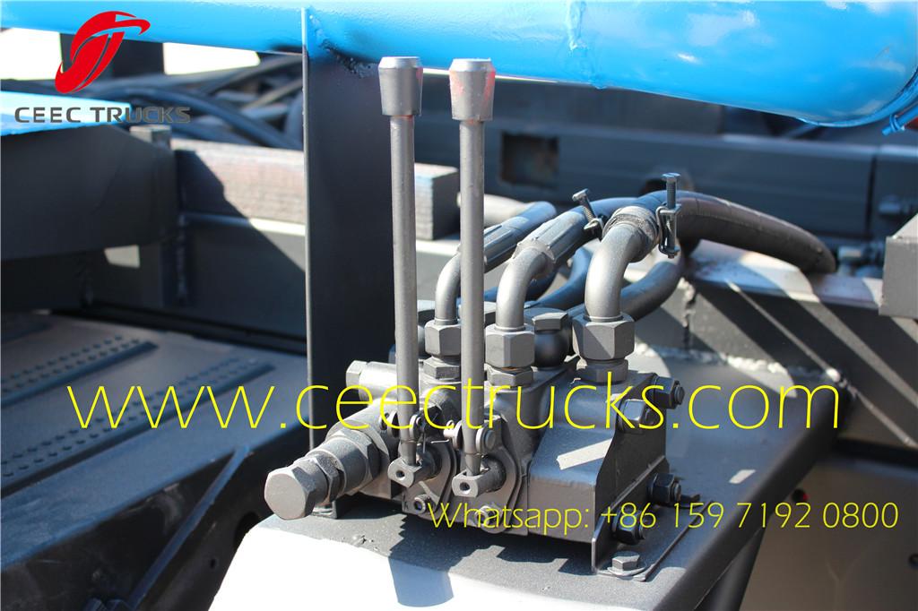 How to choose suitable dongfeng 9000liters cesspool pump truck How to choose suitable dongfeng 9000liters cesspool pump truck