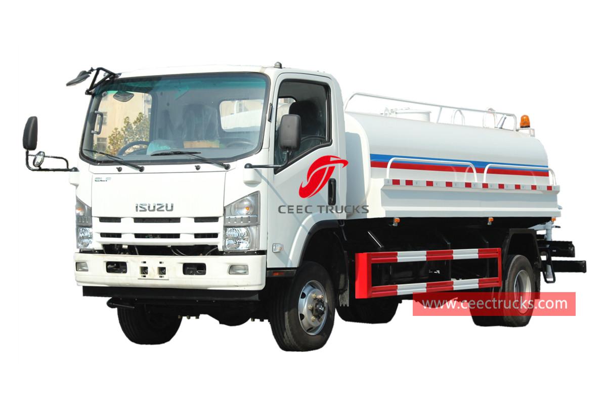 ISUZU 4&times;4 water sprinkler truck