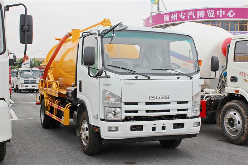 Isuzu 10,000 liters sewage suction truck Isuzu 10,000 liters sewage suction truck