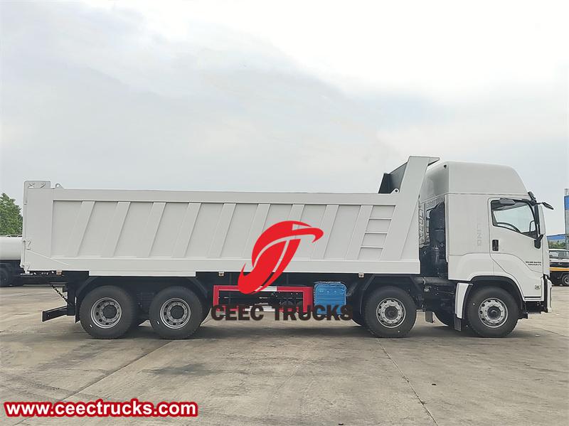 ISUZU GIGA 8&Atilde;4 dump truck is equipped with a 420HP engine