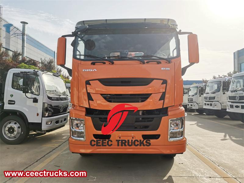Isuzu GIGA 4X2 waste compactor truck Isuzu GIGA 4X2 waste compactor truck