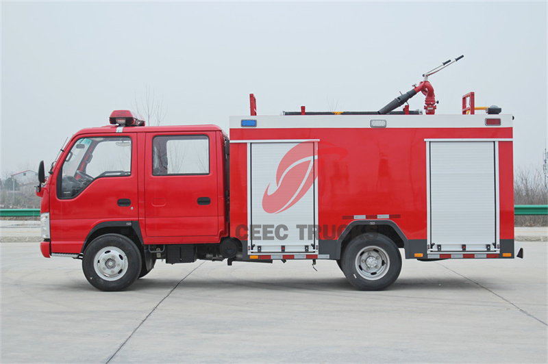 Isuzu light foam fire tender Isuzu light foam fire tender