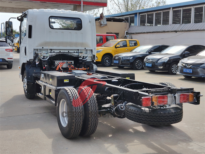 Isuzu electricity EV cargo truck chassis