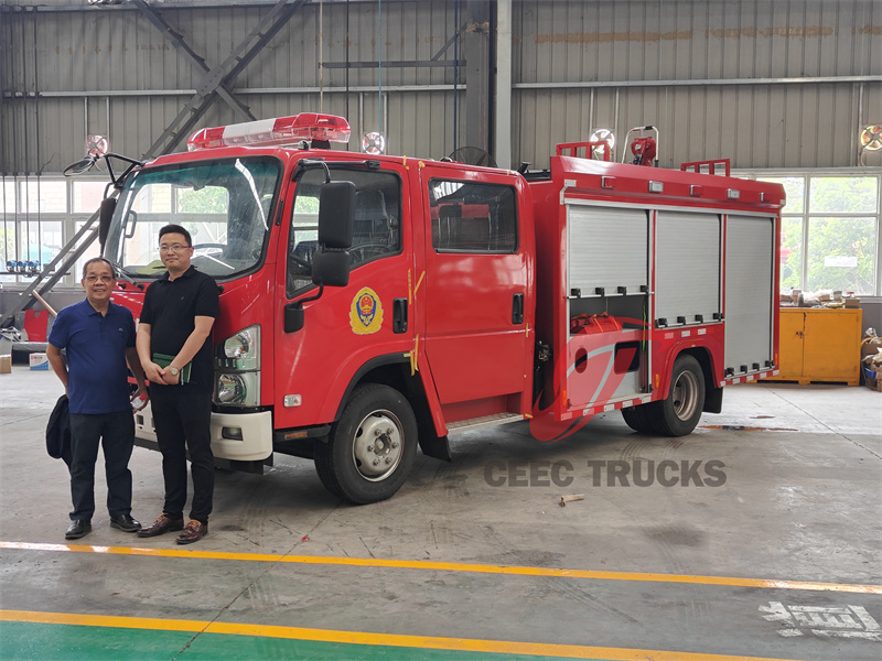 Philippines customer visiting us for fire trucks