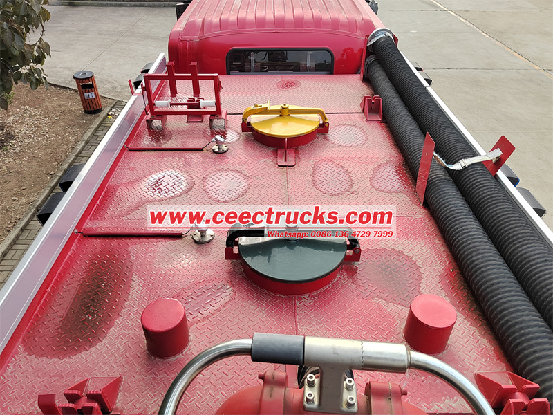 Isuzu fire fighting truck Isuzu fire fighting truck