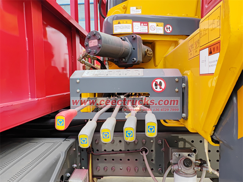 Manual hydraulic operating lever