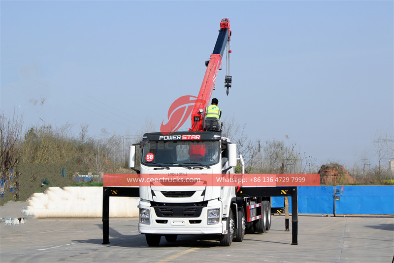 Isuzu GIGA boom truck 18tons crane 