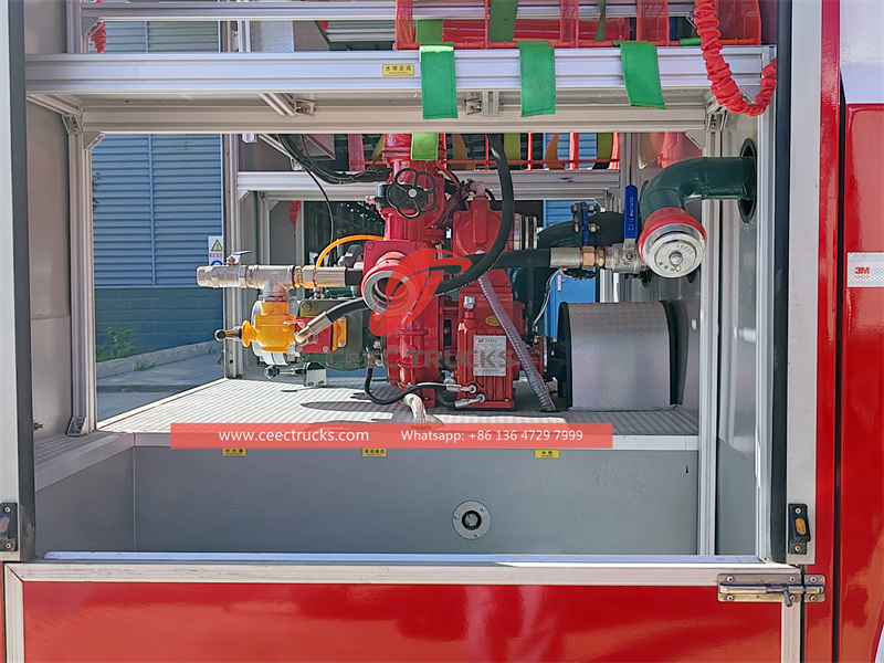 Howo 4x2 fire fighting truck