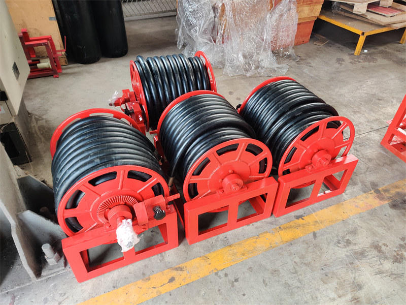 Dry powder jetting pipeline hose reel
