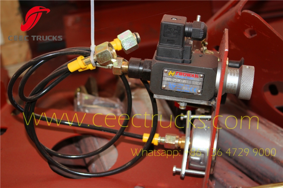 Low price sale 14000 Liters refuse compressed truck refit structure