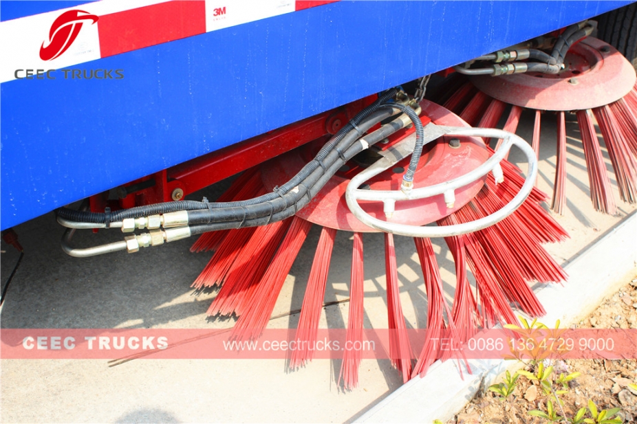 รถบรรทุกกวาดถนน Dongfeng 5CBM