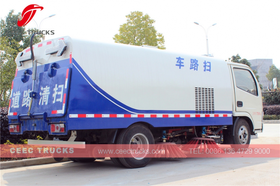 รถบรรทุกกวาดถนน Dongfeng 5CBM