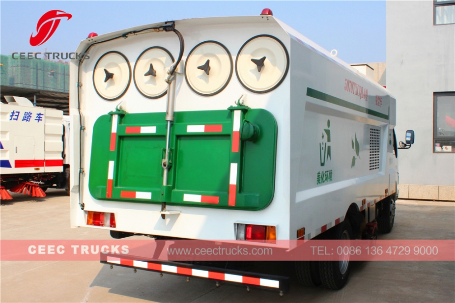 รถกวาดถนนดูดฝุ่น ISUZU 5 CBM