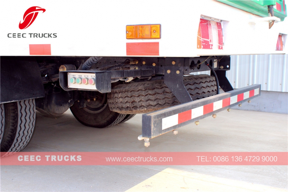 รถกวาดถนนดูดฝุ่น ISUZU 5 CBM