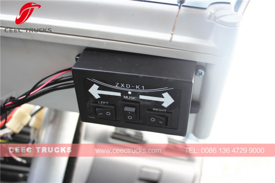 รถบรรทุกทำความสะอาดถนน Dongfeng 12CBM