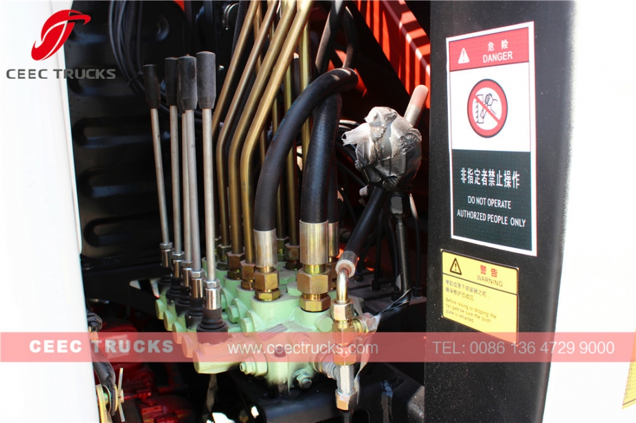 รถอัดขยะอีซูซุ 5000L