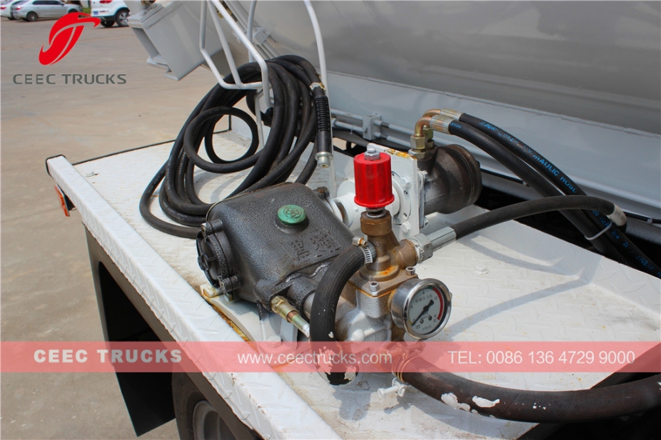 รถบรรทุกขยะครัว อีซูซุ 4,000 ลิตร