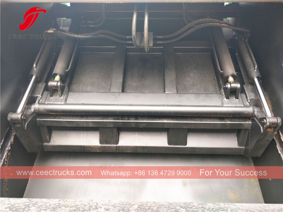 รถบรรทุกบดอัด HOWO 8cbm RHD