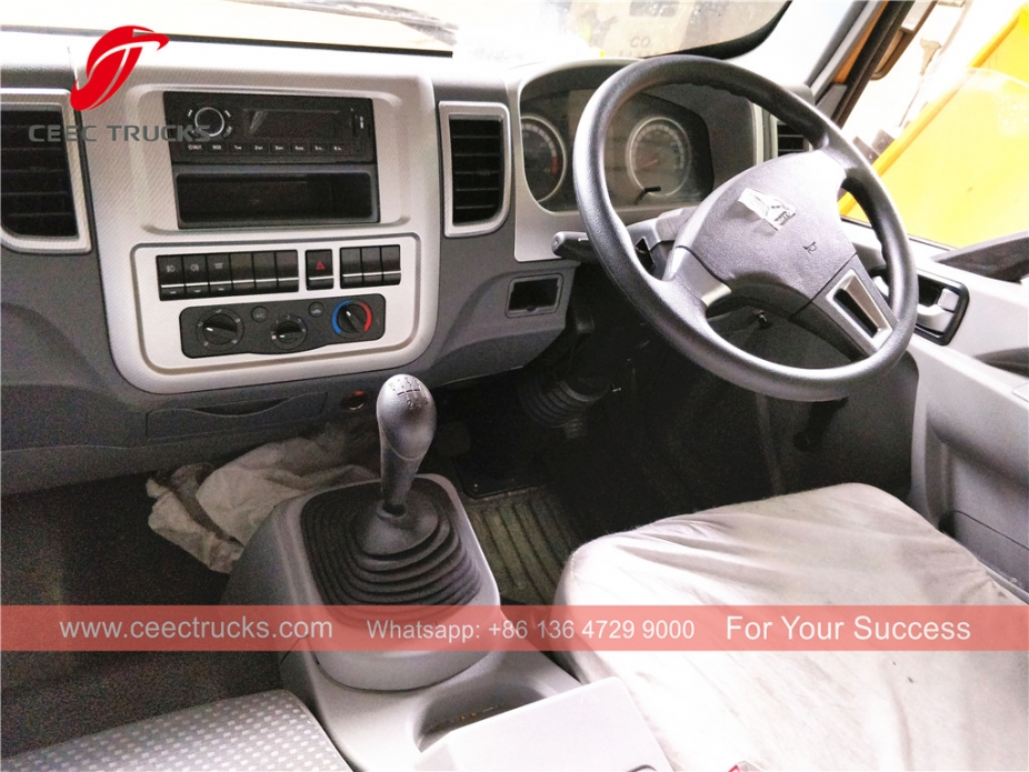 รถบรรทุกบดอัด HOWO 8cbm RHD