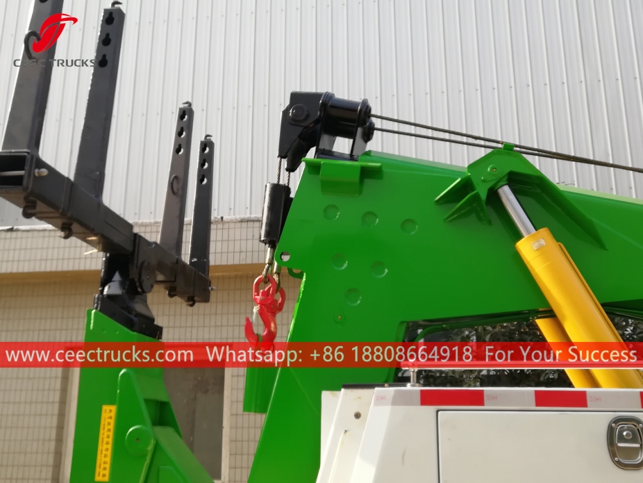 รถลาก 6x4 HOWO