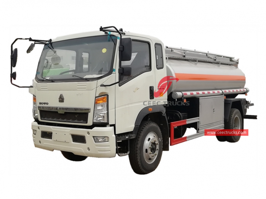 SINOTRUK HOWO 6CBM รถบรรทุกน้ำมันเชื้อเพลิง