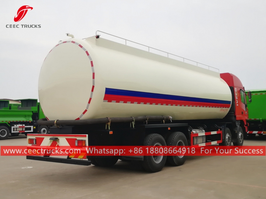 รถบรรทุกขนส่งผง 8X4 IVECO