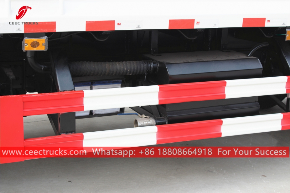 รถบรรทุกขยะอัดขนาด 10CBM Dongfeng