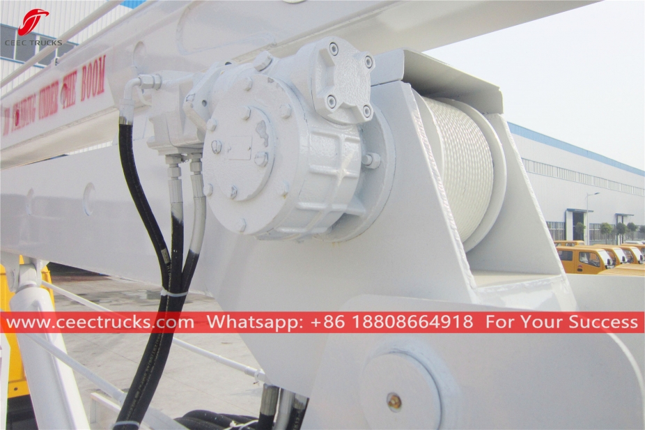 รถบรรทุกแพลตฟอร์มการทำงานเหนือศีรษะ ISUZU 6x4