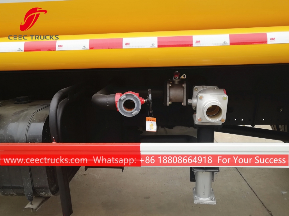 รถบรรทุกน้ำขนาด 11 CBM DONGFENG