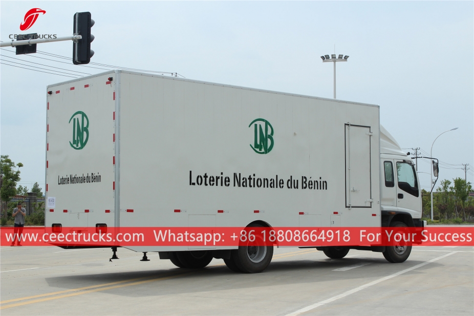 รถบรรทุกเคลื่อนที่ ISUZU FTR