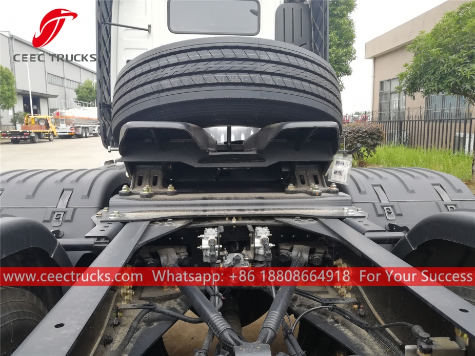 รถบรรทุกหัวลาก 6x4 Dongfeng