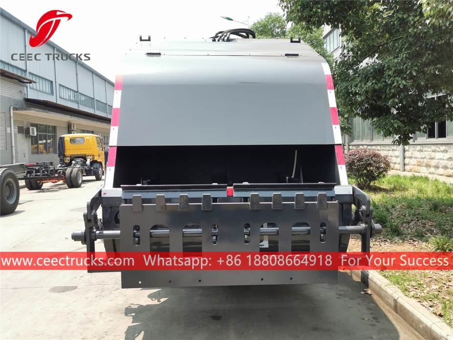 รถบรรทุกอัดขยะ Dongfeng 5CBM