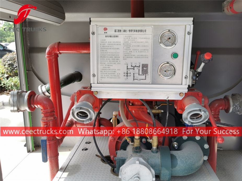 รถบรรทุกน้ำ 4CBM DONGFENG