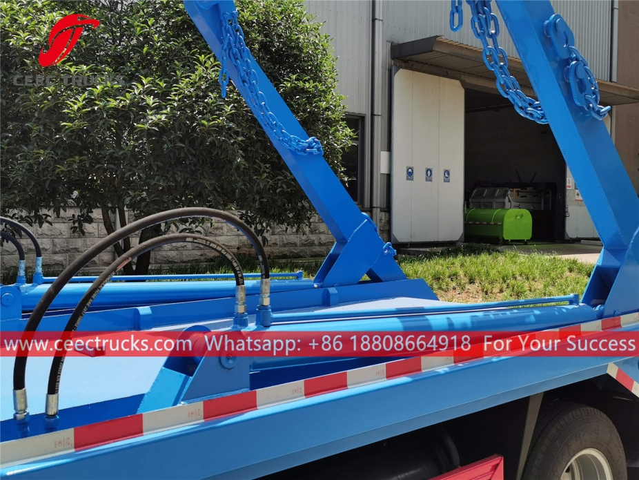 รถบรรทุกแบบมีถังบรรจุขยะ 5CBM Dongfeng