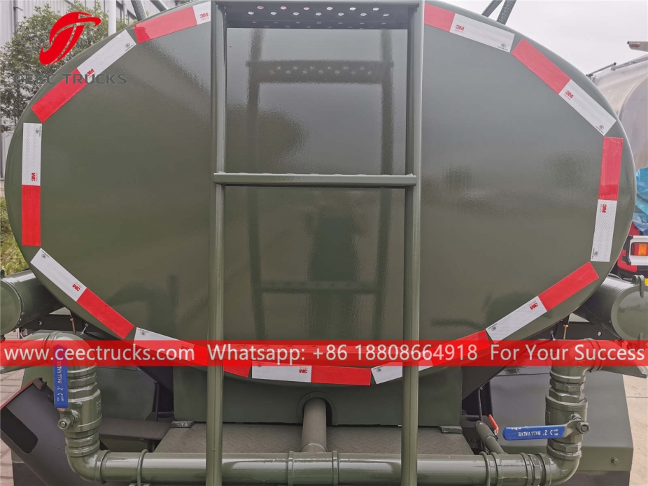 รถบรรทุกพ่นน้ำ HOWO 3CBM