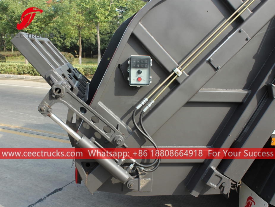 รถบรรทุกขยะอัด 6CBM ของแกมเบีย