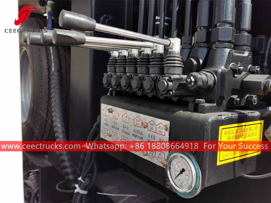 รถบรรทุกบดอัดขยะ ISUZU 6CBM