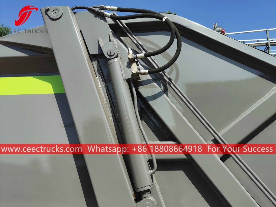 รถบรรทุกบดอัดขยะ ISUZU 6CBM