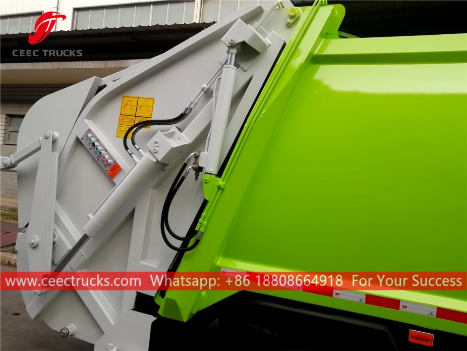 รถบรรทุกขยะอัด ISUZU 4*2