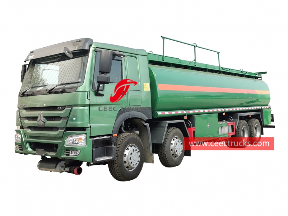รถบรรทุกส่งน้ำมันเชื้อเพลิง SINOTRUK 8x4 30CBM