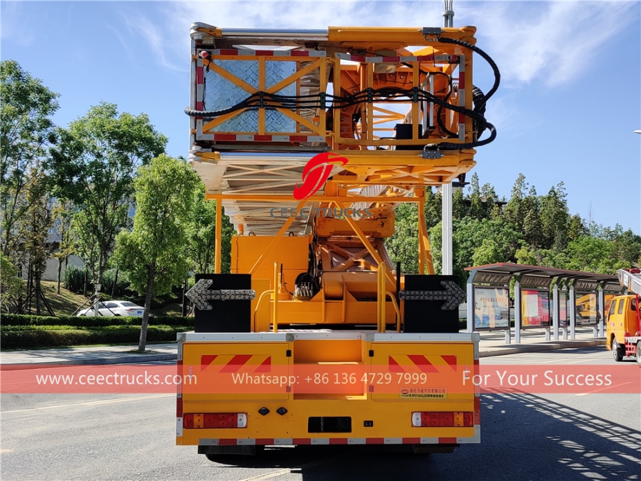 รถบรรทุกตรวจสอบสะพาน HOWO 18 เมตร