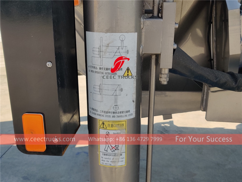 รถบรรทุกปั๊มซีเมนต์ HOWO 38 เมตร