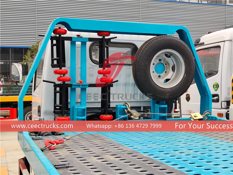 รถบรรทุกพ่วงข้างพังเสียหาย ISUZU 100P