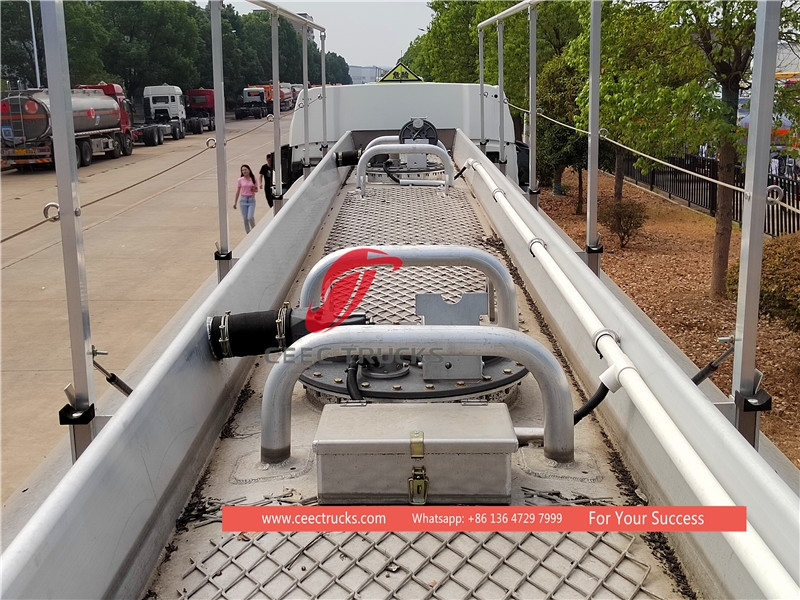 รถบรรทุกน้ำมันใหม่เอี่ยม 40 ลูกบาศก์เมตรของฮาวโอ