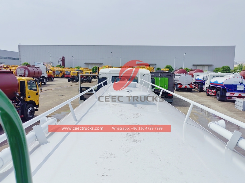 รถบรรทุกน้ำ Howo 8x4 ความจุ 25,000 ลิตร