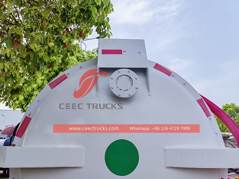 HOWO 4×2 right hand drive sewage suction truck