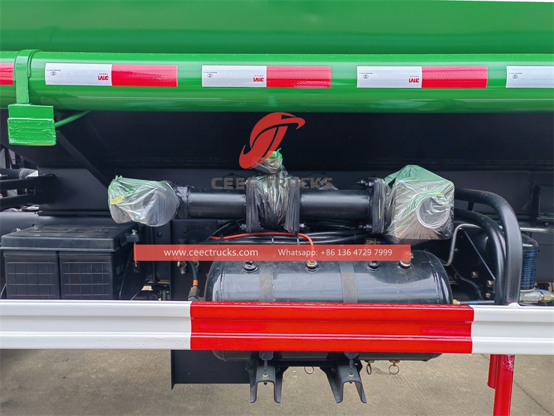 รถบรรทุกน้ำ ISUZU FTR 12,000L ไปเวียดนาม