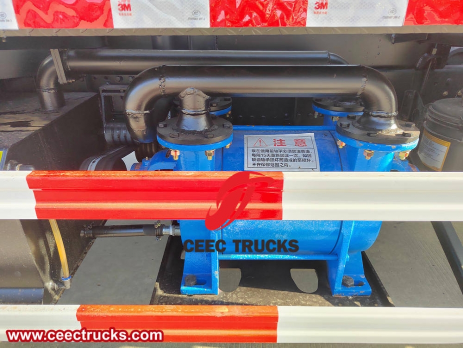 รถบรรทุกดูดส้วม FAW 8 cbm