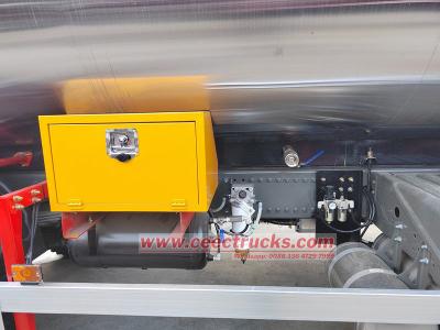 Howo 4x2 Automatic Asphalt Distributor