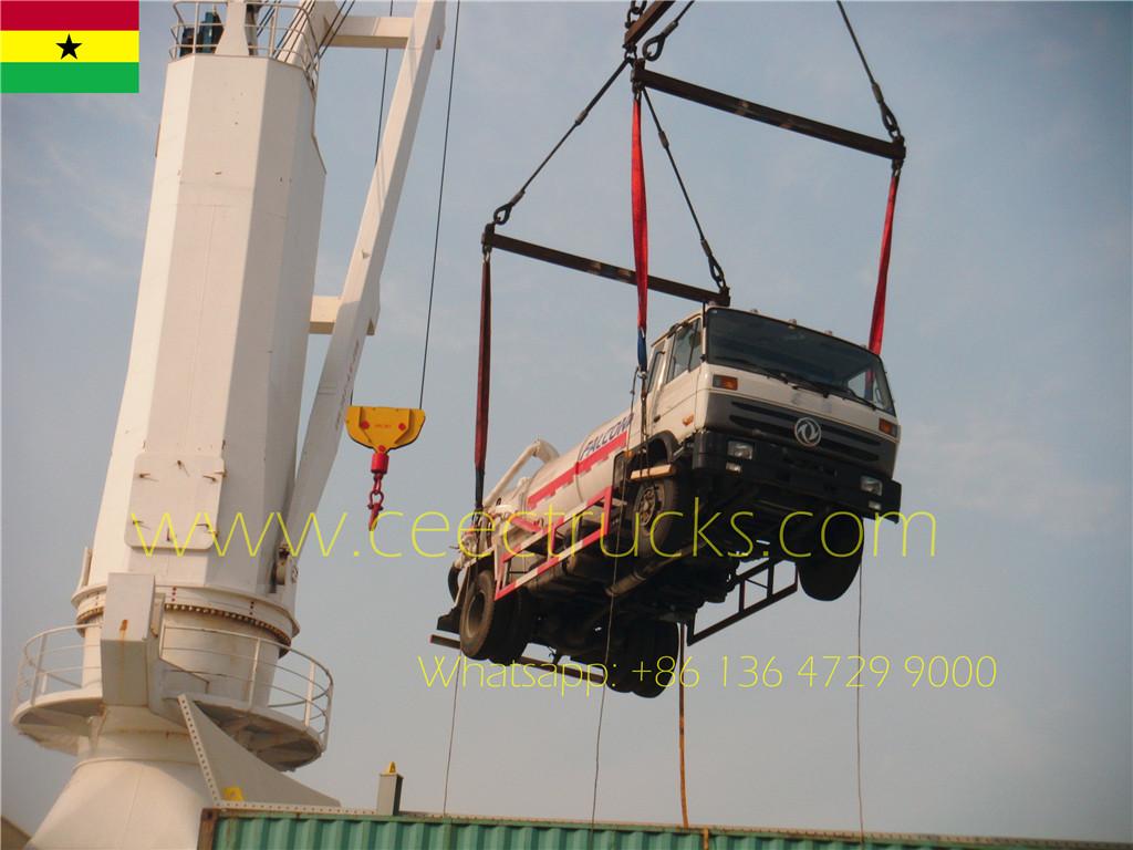 ลูกค้ากานาซื้อเครื่องกำจัดส้วม Dongfeng 8 CBM จำนวน 2 เครื่อง